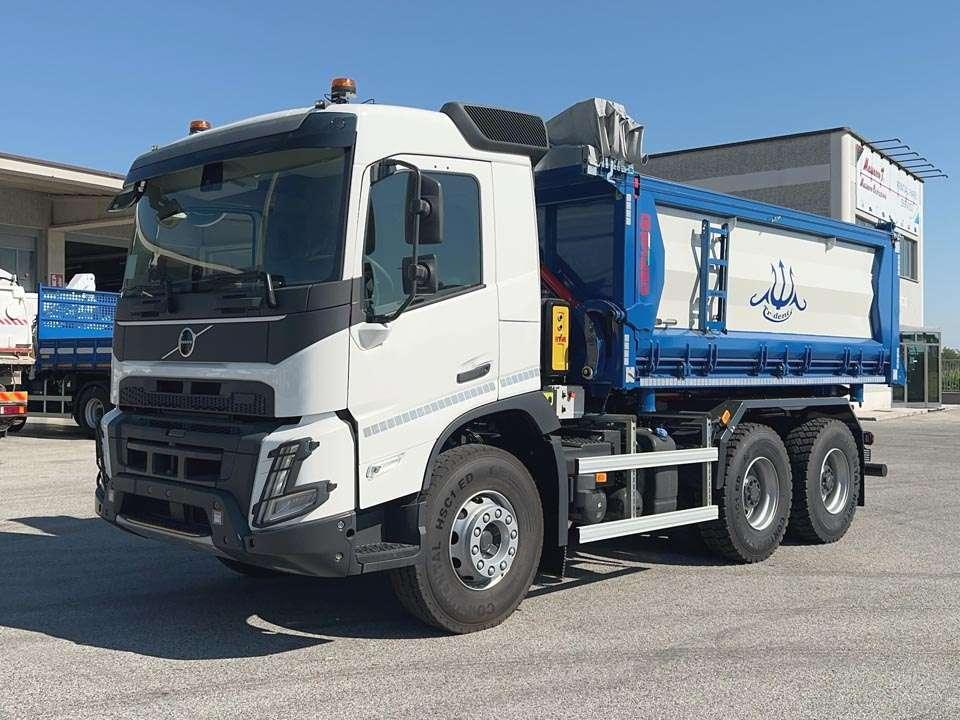 Volvo FMX 460 6X4 Photo 1