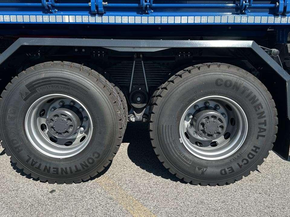 Volvo FMX 460 6X4 Photo 10