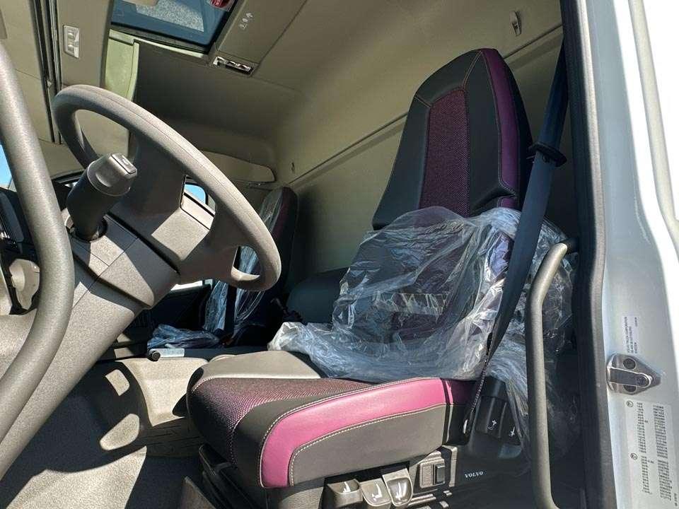 Volvo FMX 460 6X4 Photo 17