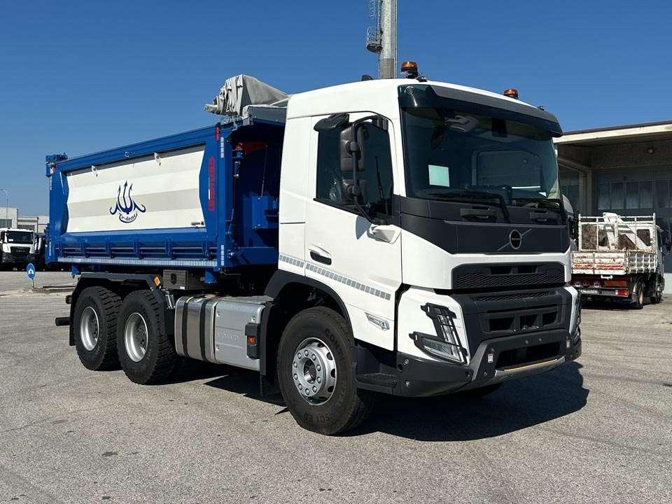 Volvo FMX 460 6X4 Photo 21