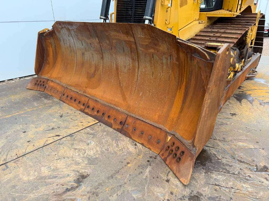 Caterpillar D8T LGP - German Machine / Ripper Valve Photo 17