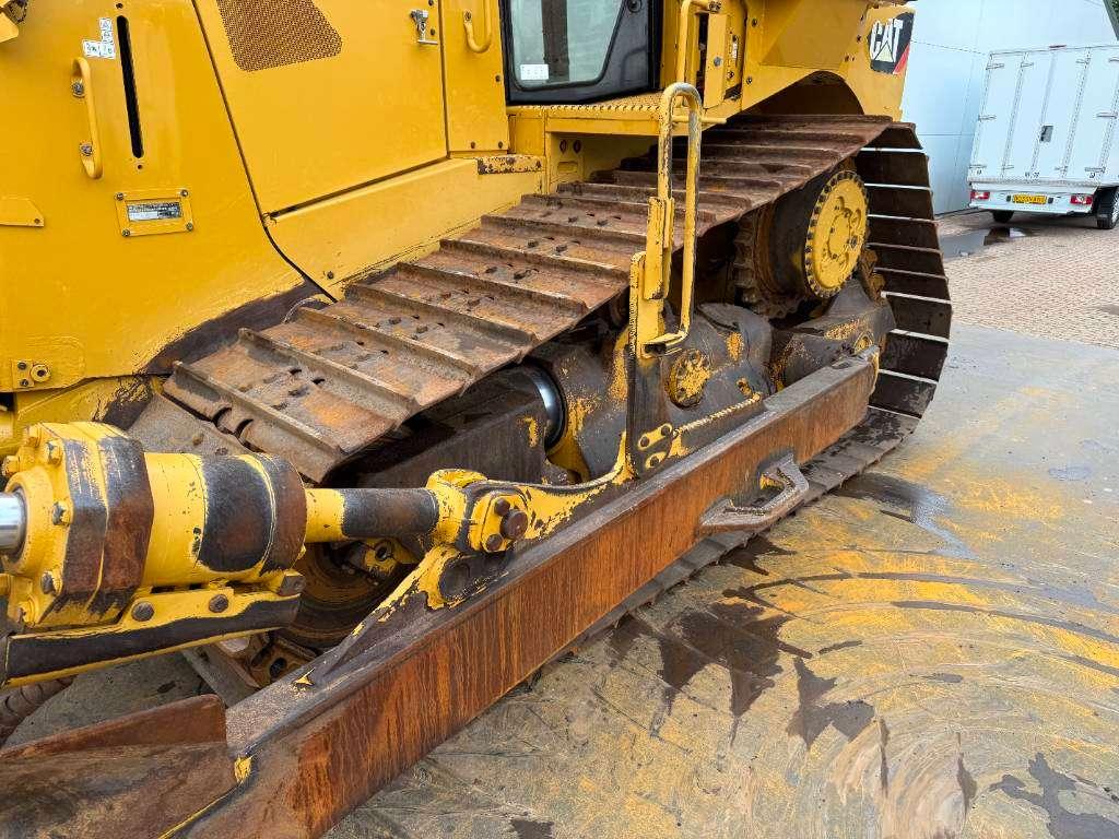 Caterpillar D8T LGP - German Machine / Ripper Valve Photo 21
