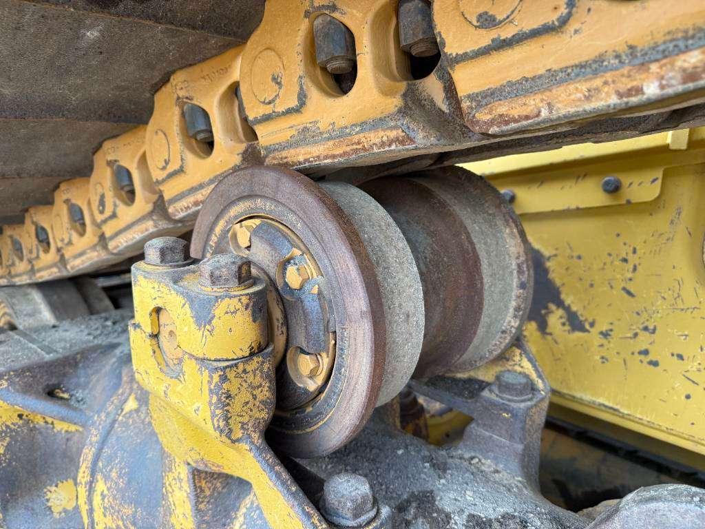 Caterpillar D8T LGP - German Machine / Ripper Valve Photo 24