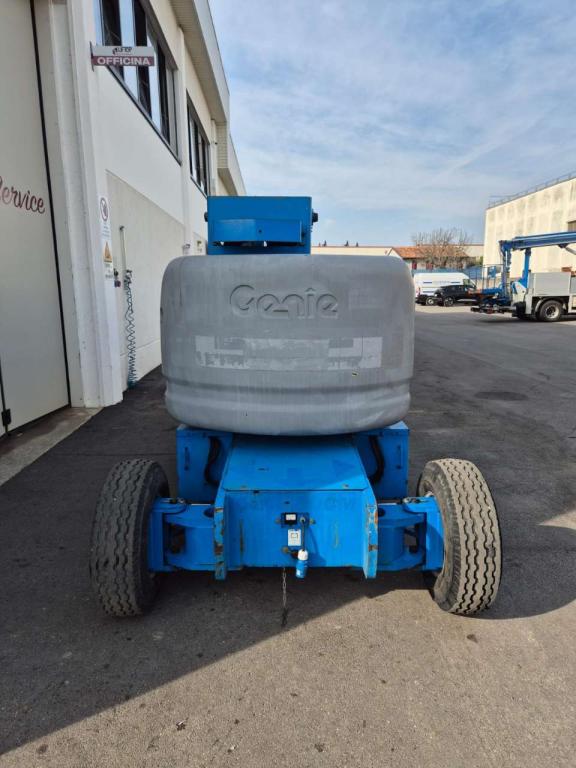 Genie Z45/25 J DC Photo 6