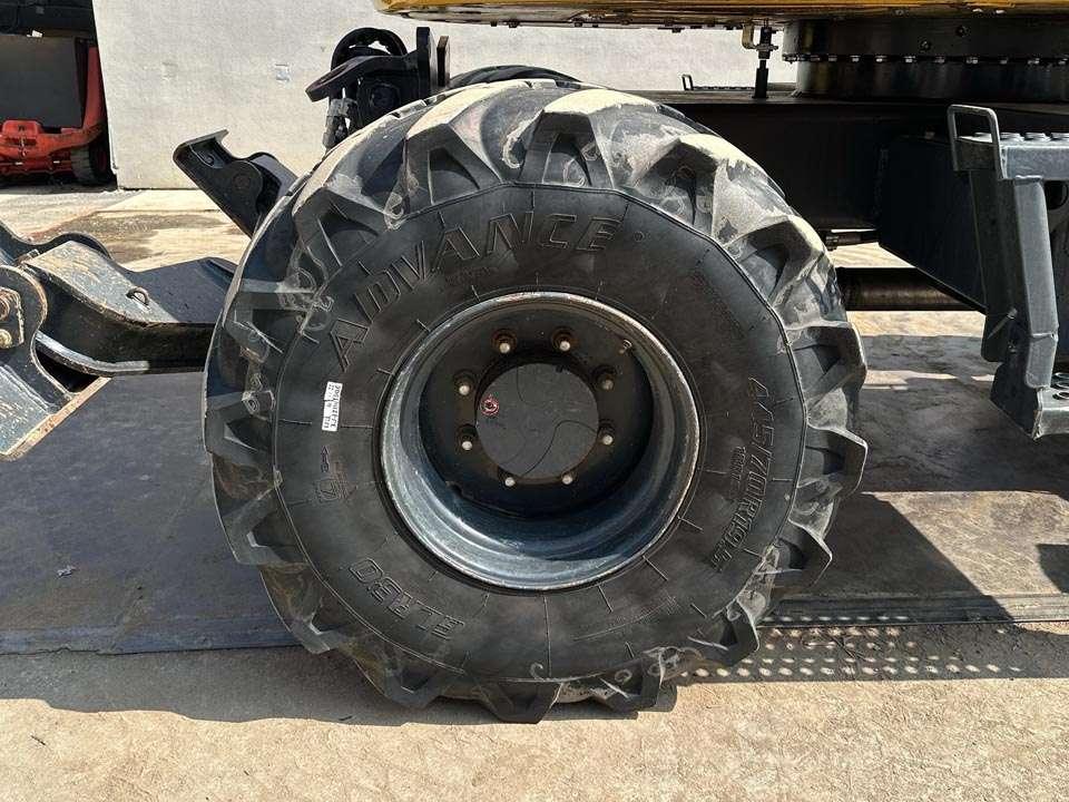 Komatsu PW118MR-11 Photo 4