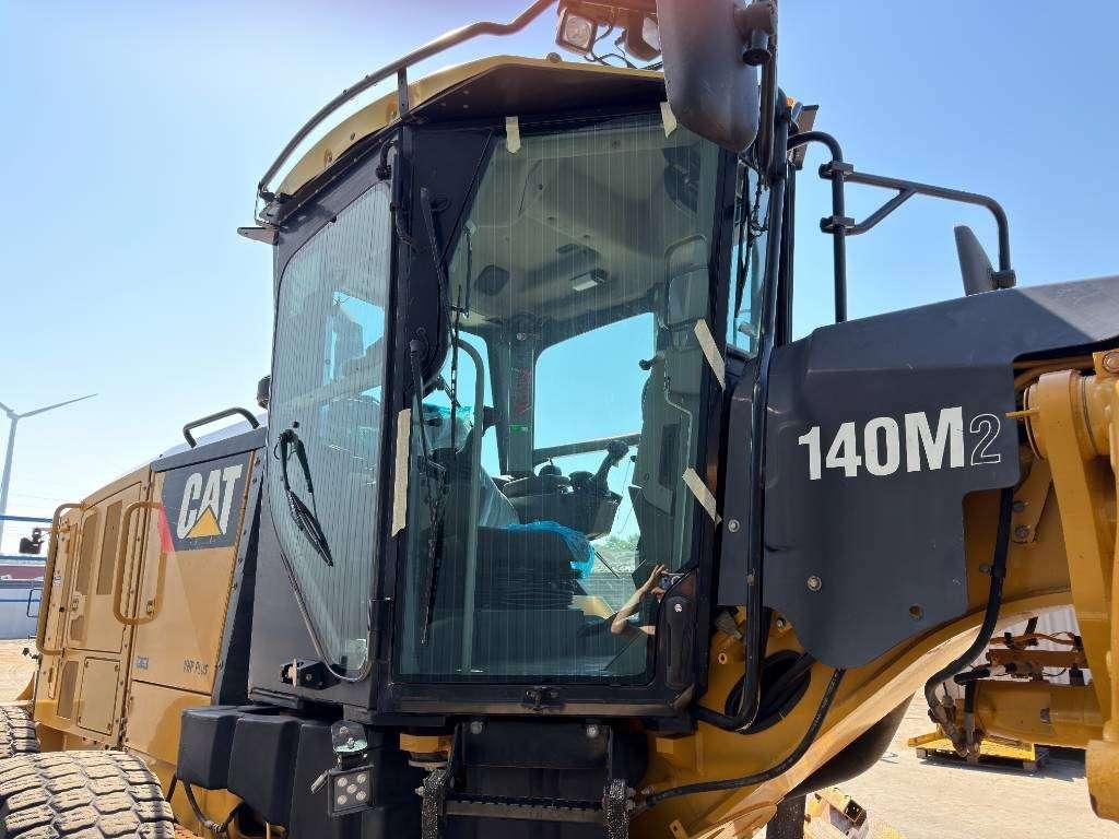 Caterpillar 140M2 Photo 21
