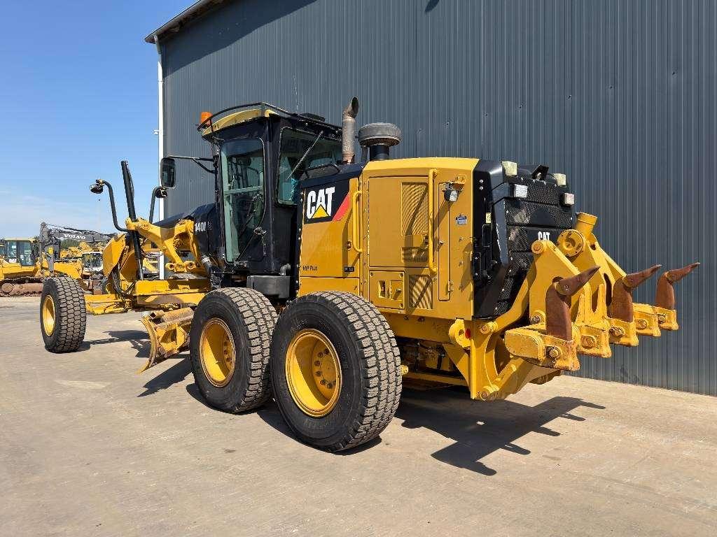 Caterpillar 140M2 Photo 3