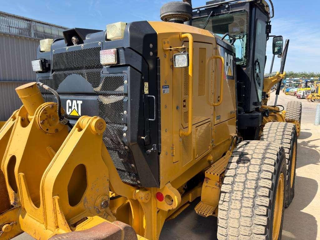 Caterpillar 140M2 Photo 5