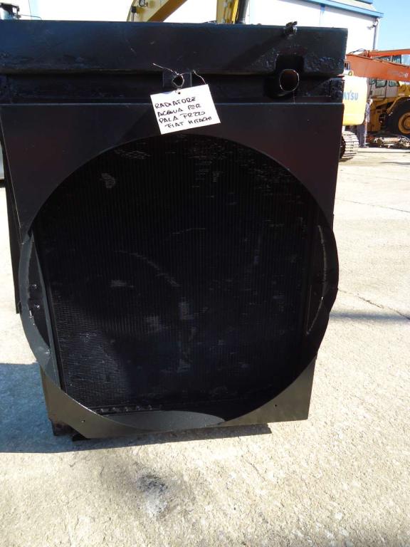 Radiateur eau pour Fiat Hitachi FR220 Photo 8