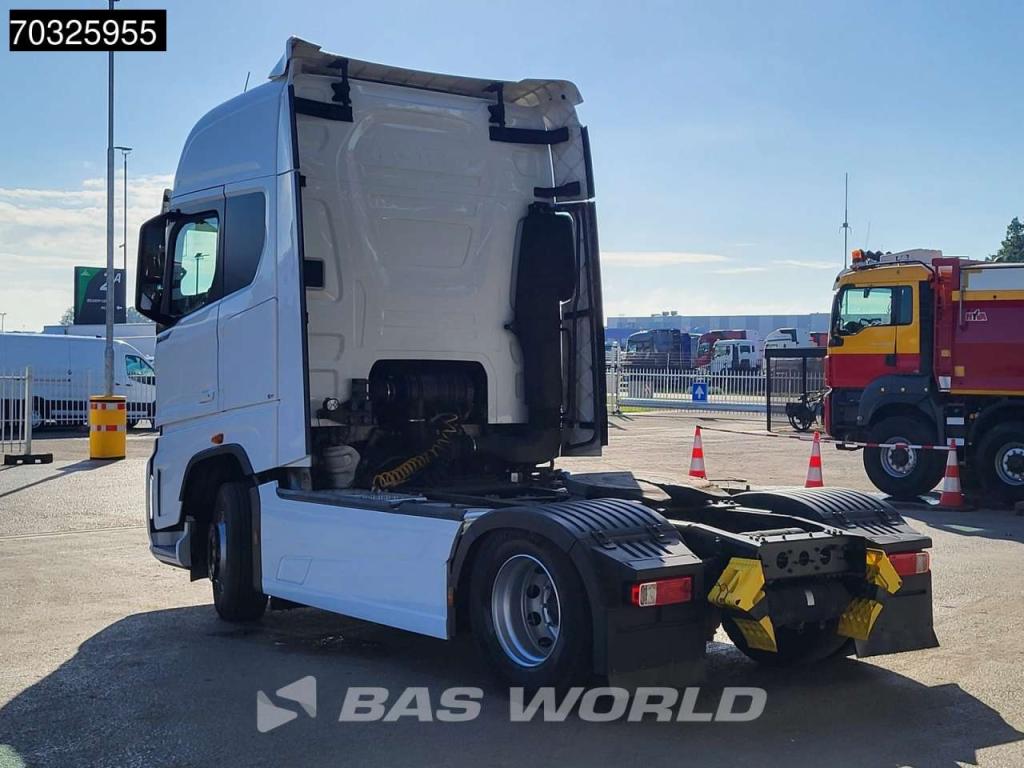 Ford F-Max 500 4X2 Retarder 2xTanks ACC Navi Standklima Photo 2