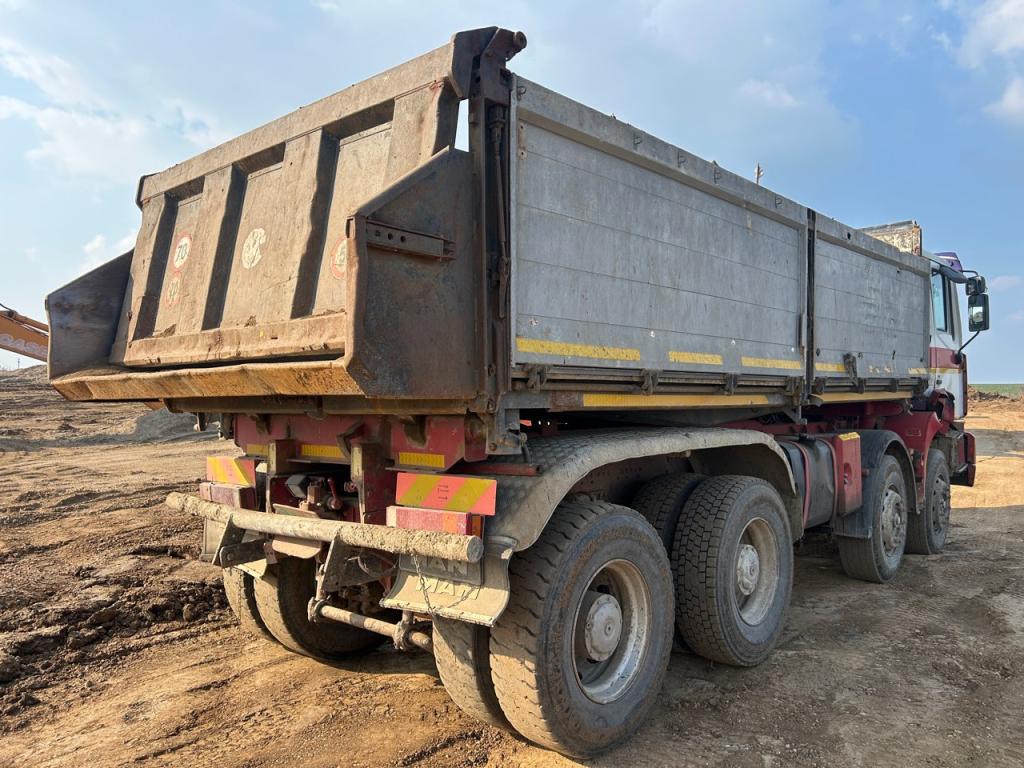 Man 35.414 Photo 6