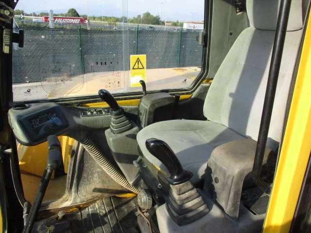 Komatsu PC75R-2 Photo 13