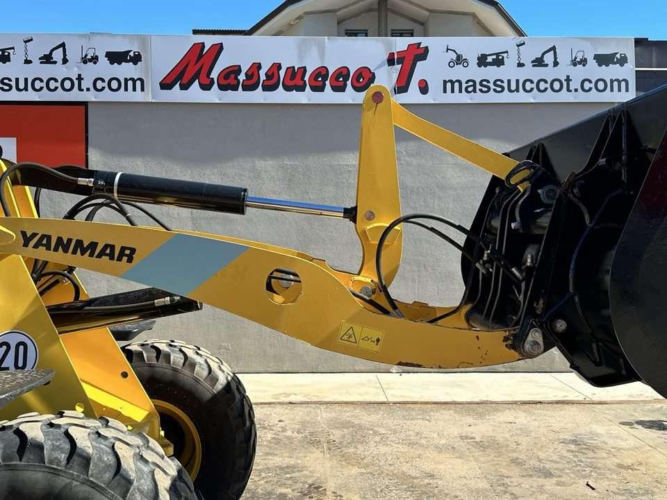 Yanmar V100 Photo 5