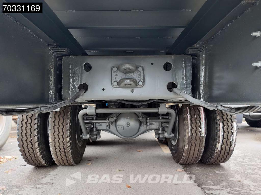 Sinotruk HOWO 371 8X4 Photo 16