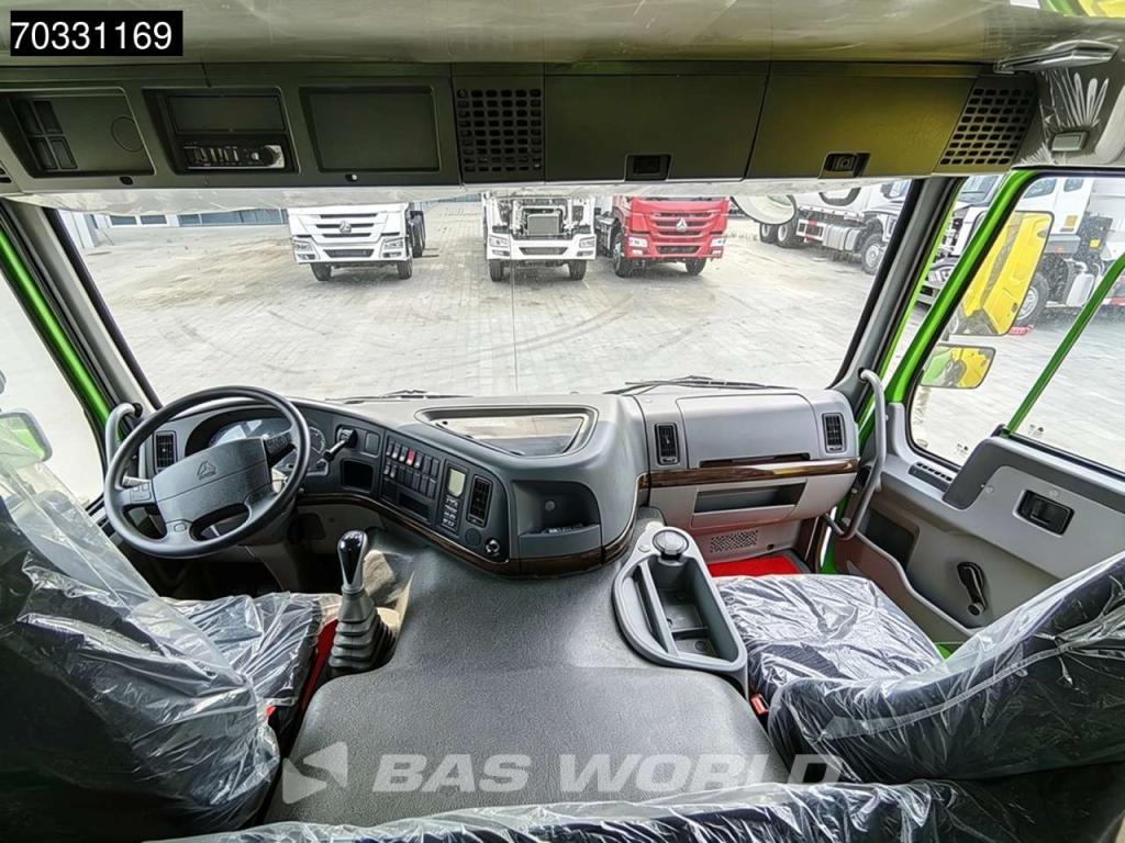 Sinotruk HOWO 371 8X4 Photo 23
