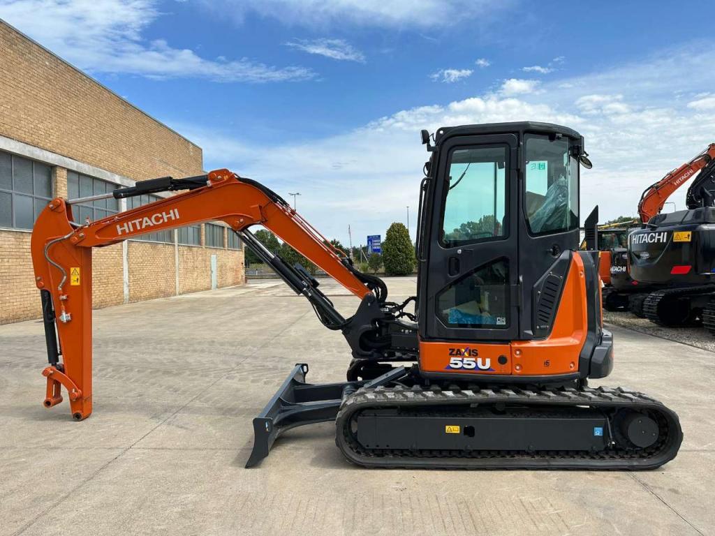 Hitachi ZX 55U-6 CLR Photo 1