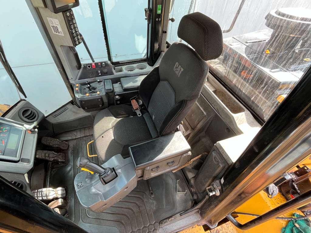 Caterpillar 972M - Automatic Greasing / Camera Photo 8