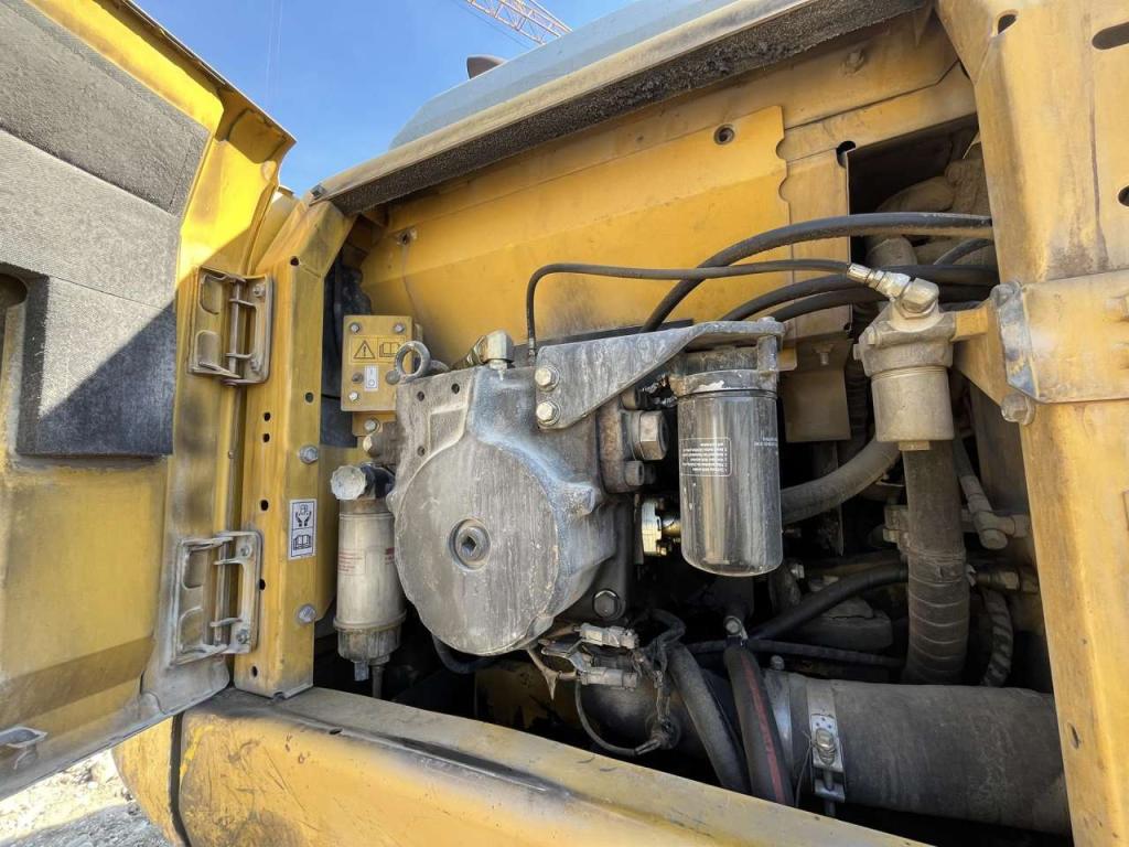Komatsu PC210NLC-8 Photo 21