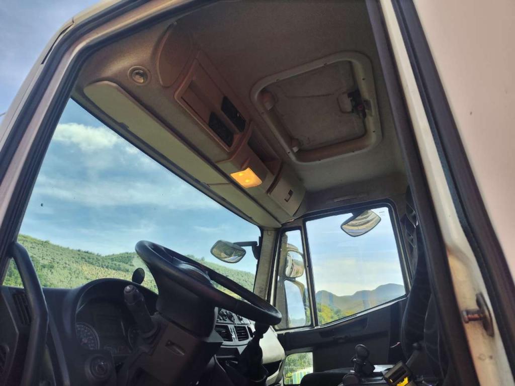 Iveco EUROCARGO 150E22P Photo 12