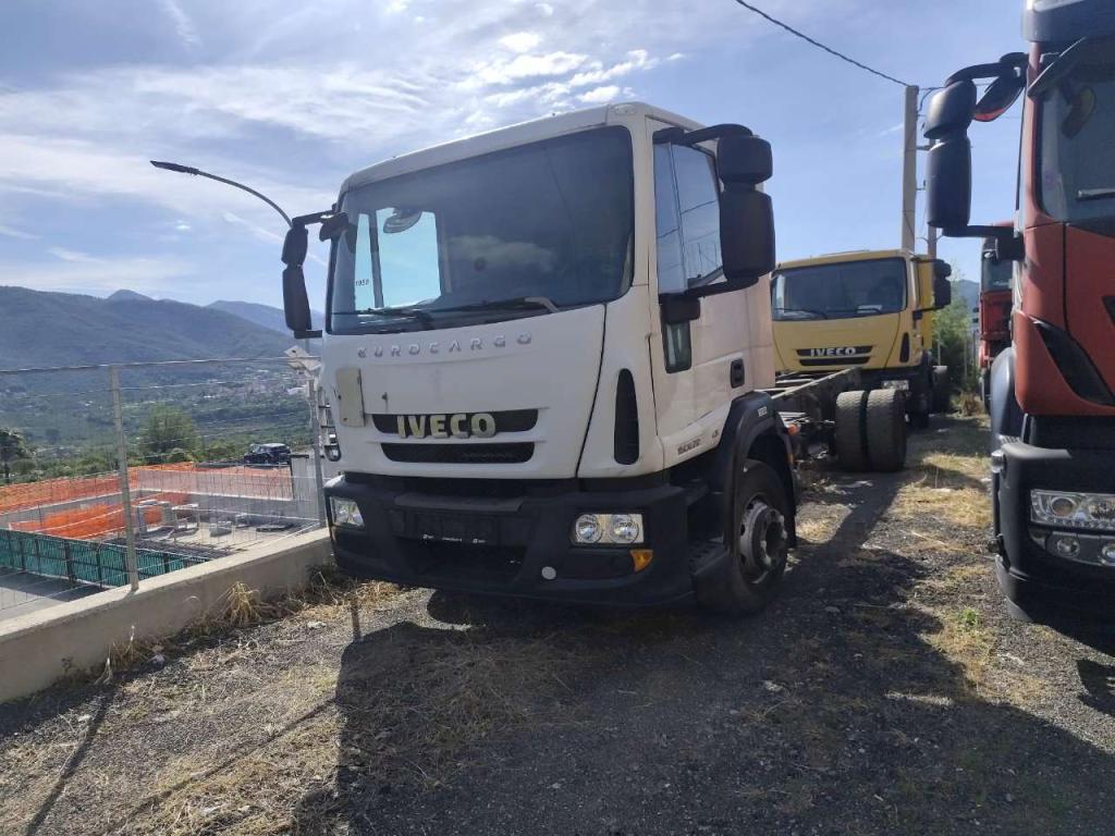 Iveco EUROCARGO 150E22P Photo 26
