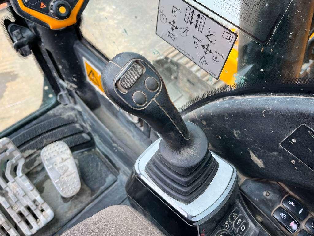 JCB JZ141LC - Automatic Greasing / Quick Coupler Photo 11
