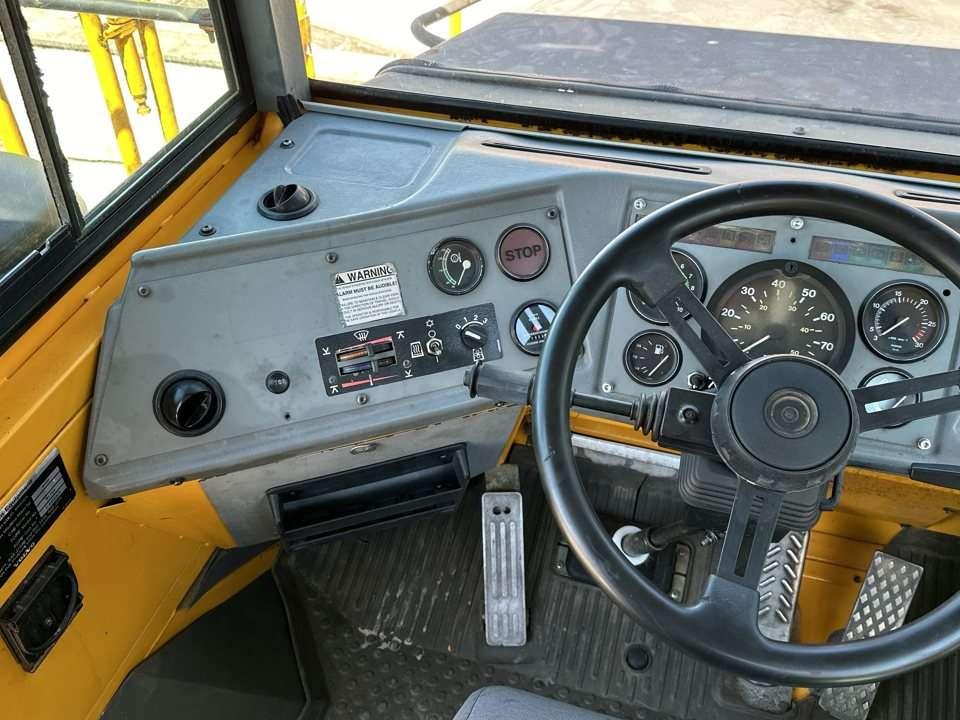 Volvo A25C 6X6 Photo 14