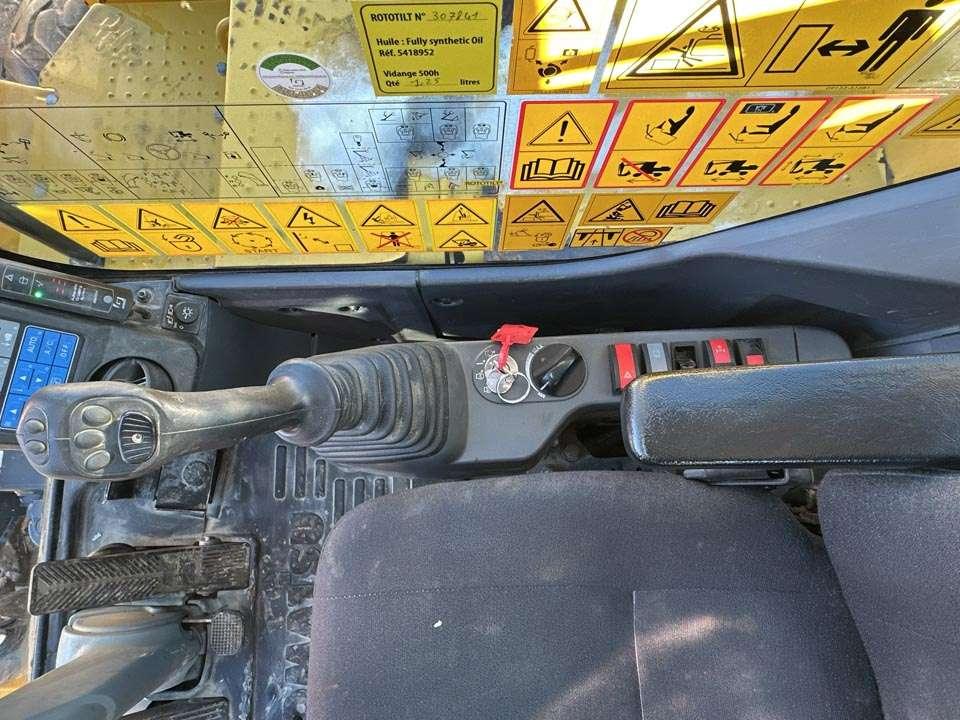Komatsu PW118MR-11 Photo 17
