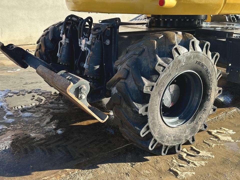 Komatsu PW118MR-11 Photo 4