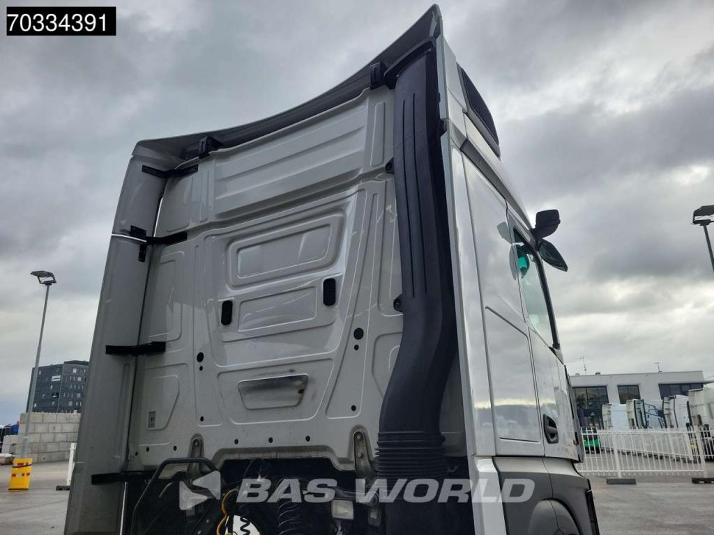 Mercedes Actros 1845 4X2 StreamSpace Retarder Standklima ACC Navi Photo 11