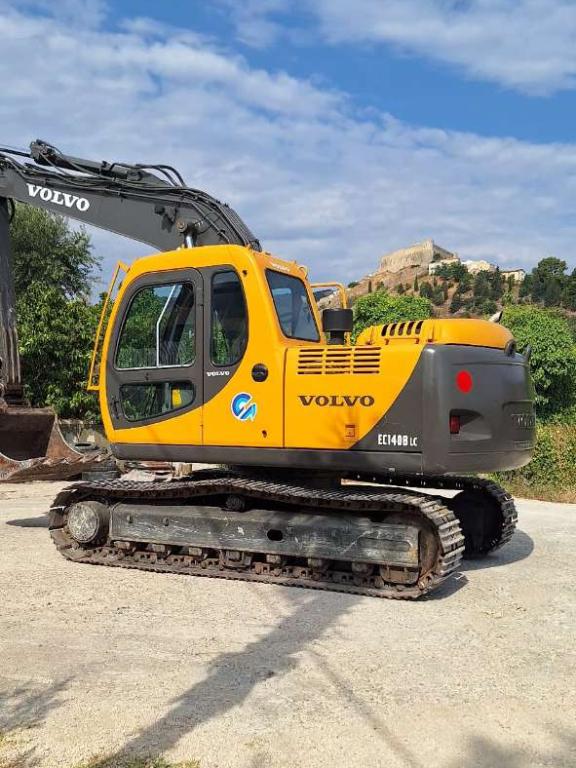 Volvo EC140B Photo 14
