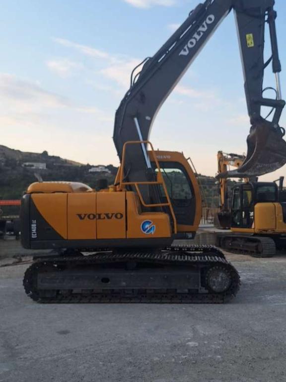 Volvo EC140B Photo 2