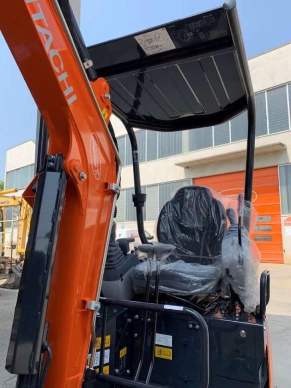 Hitachi ZX19U-6 Photo 10