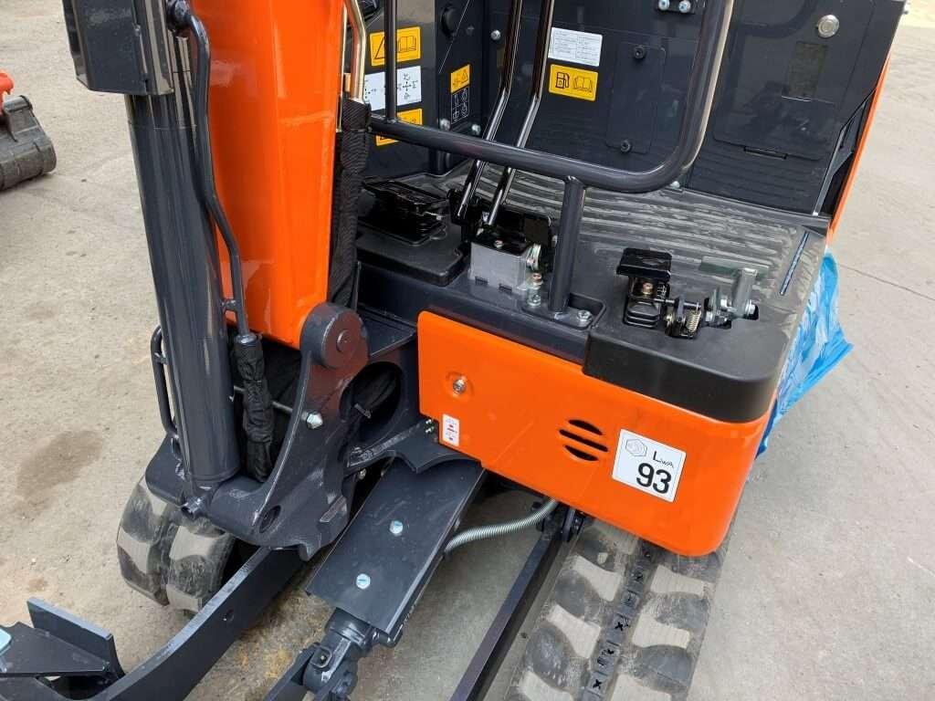 Hitachi ZX19U-6 Photo 5