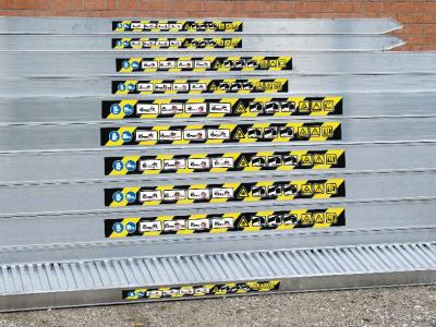 Coppia di rampe in alluminio Lunghezza 4.000 mm - Portata 7.650 kg en vente par Progetto Rampe