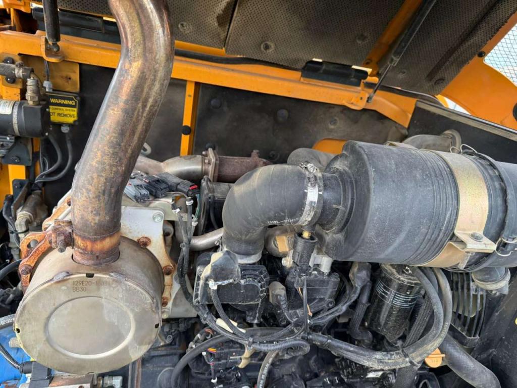 Hyundai Robex 80CR-9A Photo 5