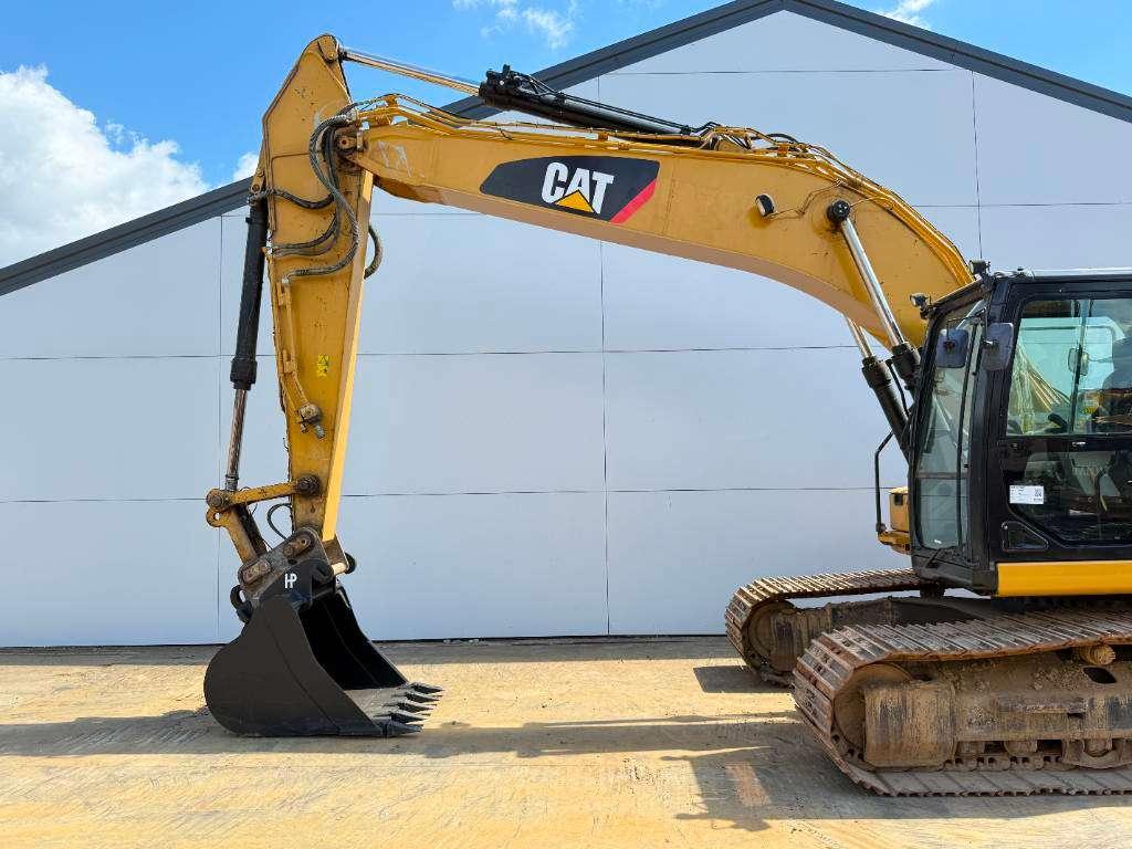 Caterpillar 320FL - New Bucket / Hammer Lines / Camera Photo 16