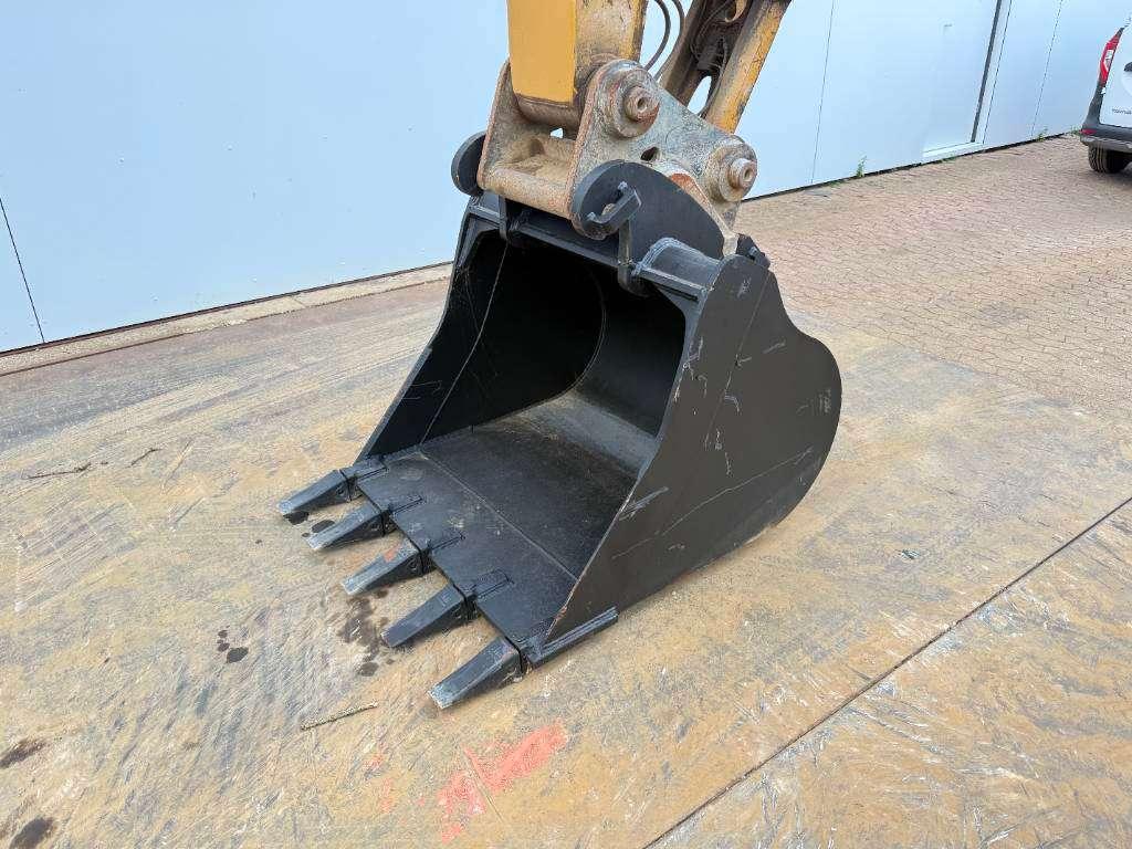 Caterpillar 320FL - New Bucket / Hammer Lines / Camera Photo 18