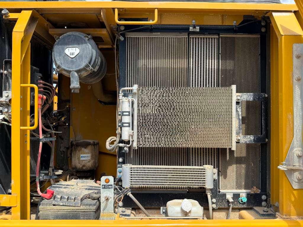 Caterpillar 320FL - New Bucket / Hammer Lines / Camera Photo 27