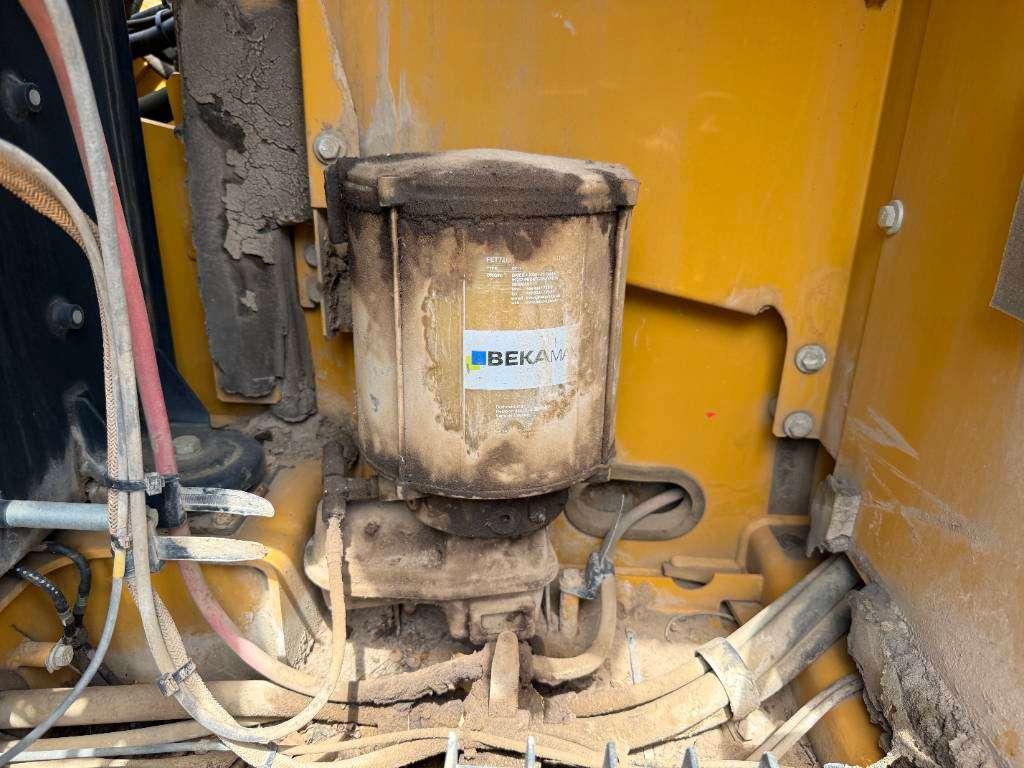 Caterpillar 320FL - New Bucket / Hammer Lines / Camera Photo 28