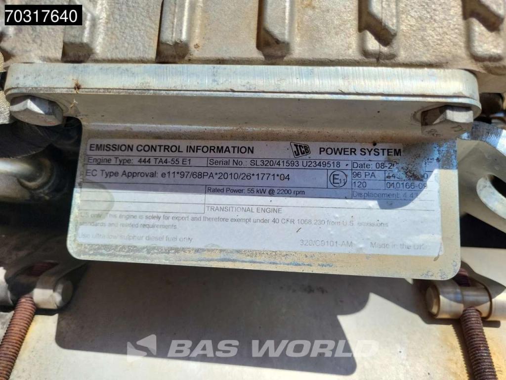 JCB JS131 LC Photo 18