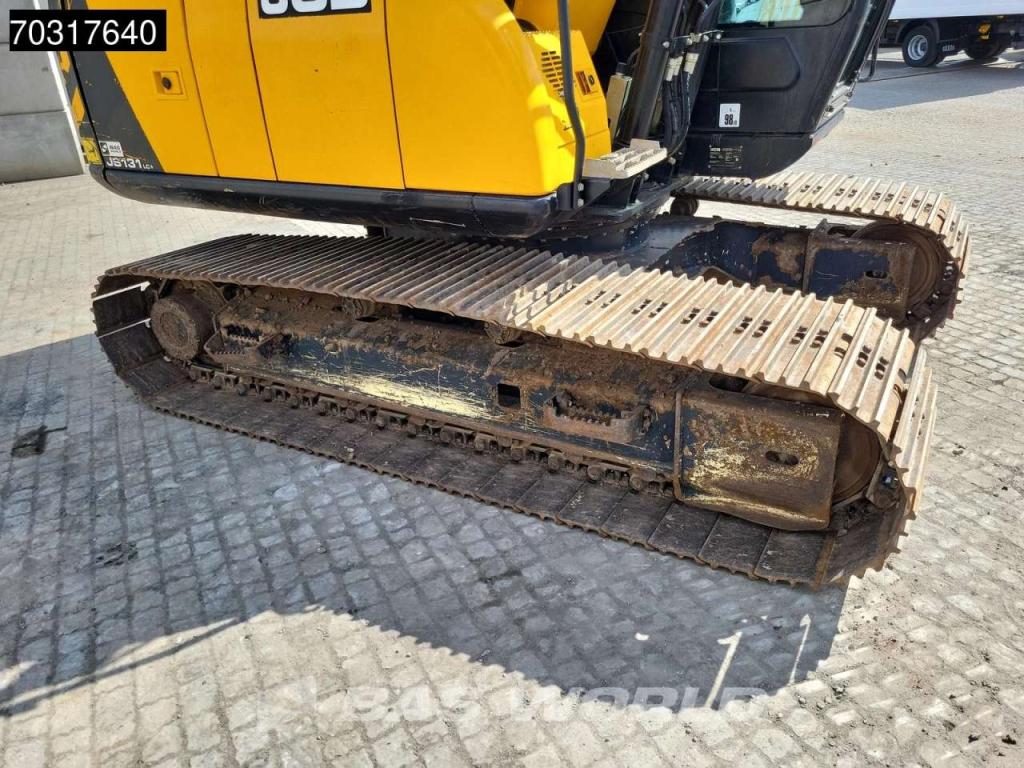 JCB JS131 LC Photo 25