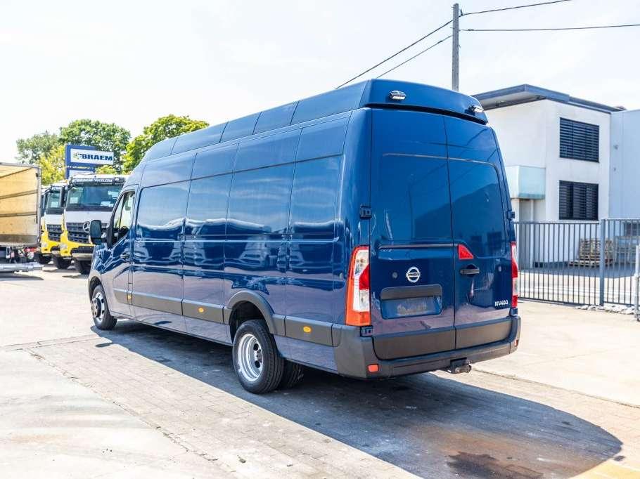 Nissan NV 400 Photo 8