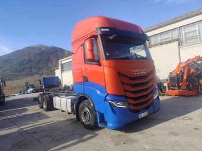 Iveco S-WAY AS260S48 Y en vente par Procida Macchine S.r.l.