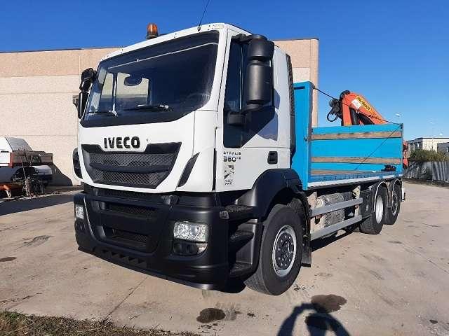 Iveco Stralis AD 260S36 Photo 11