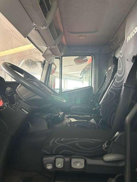 Iveco Stralis AD 260S36 Photo 14