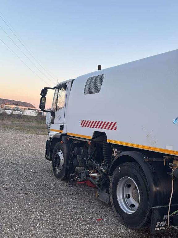 Iveco 160/150/E4 Photo 9