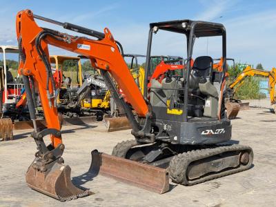 Doosan DX27z en vente par Gruppo Movimento Terra Srl