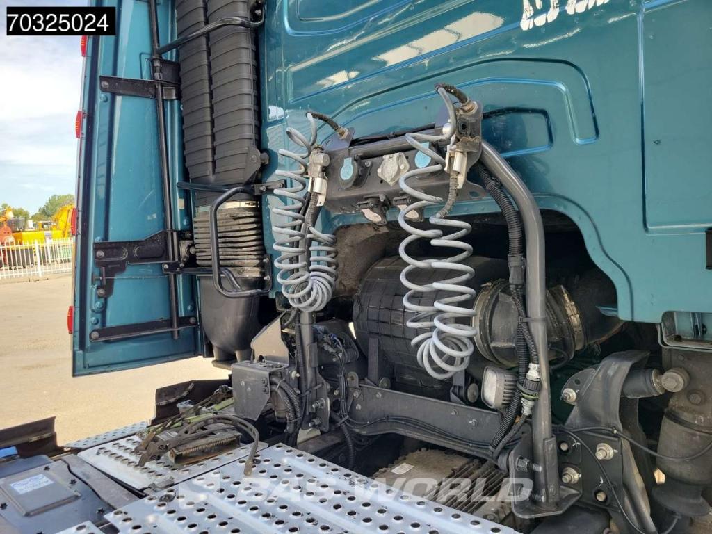 Volvo FM 460 4X2 2x Tanks ADR Standklima ACC Photo 12