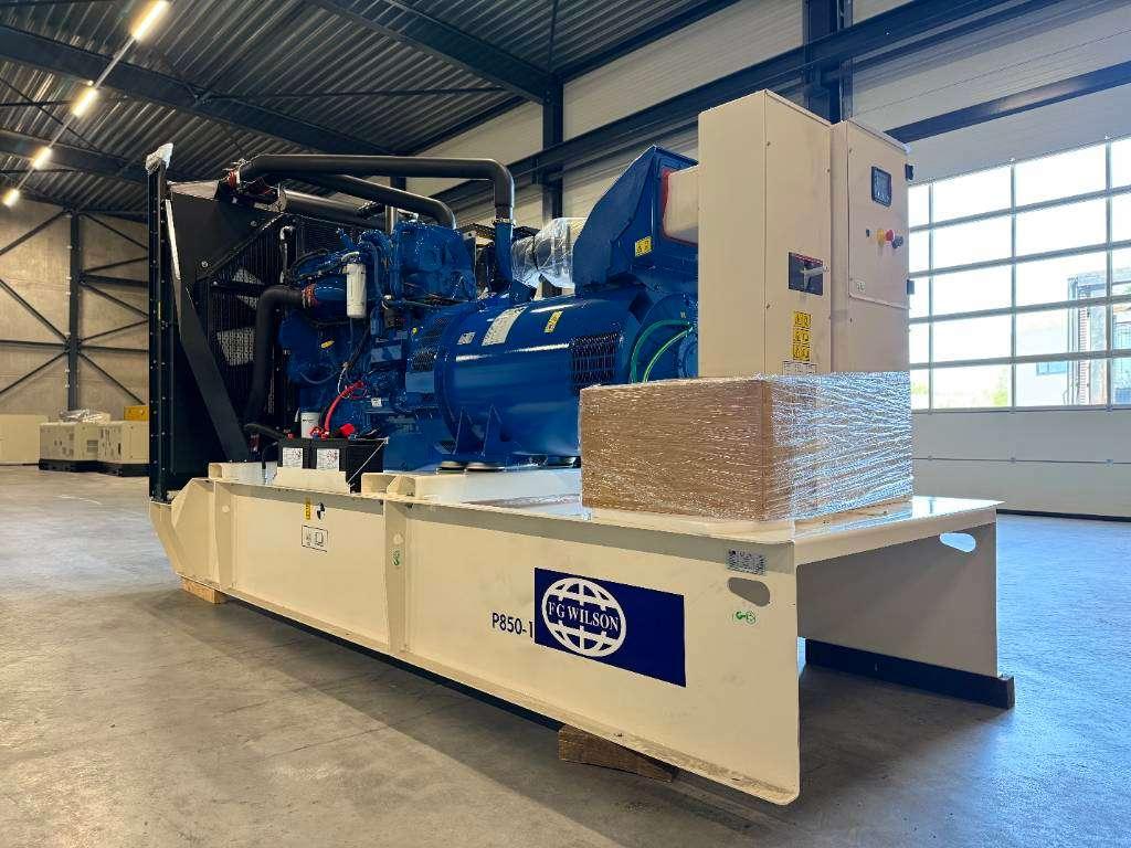 FG Wilson P850-1 - 850 kVA Open Genset - DPX-16024-O Photo 3