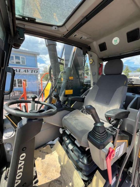 Volvo EWR150E Photo 24